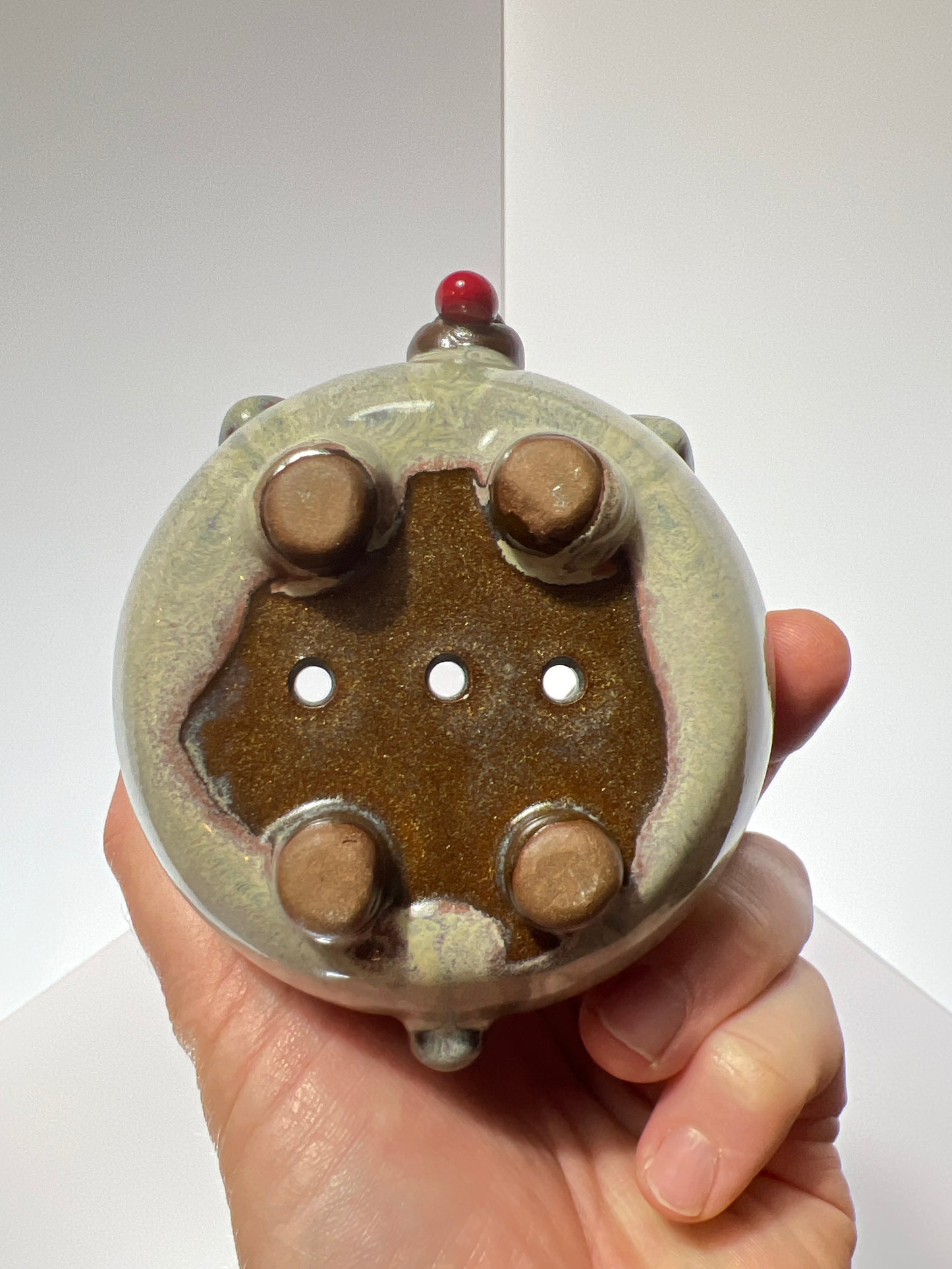 Rock Dogs Planter w/ drip hole - Glacier