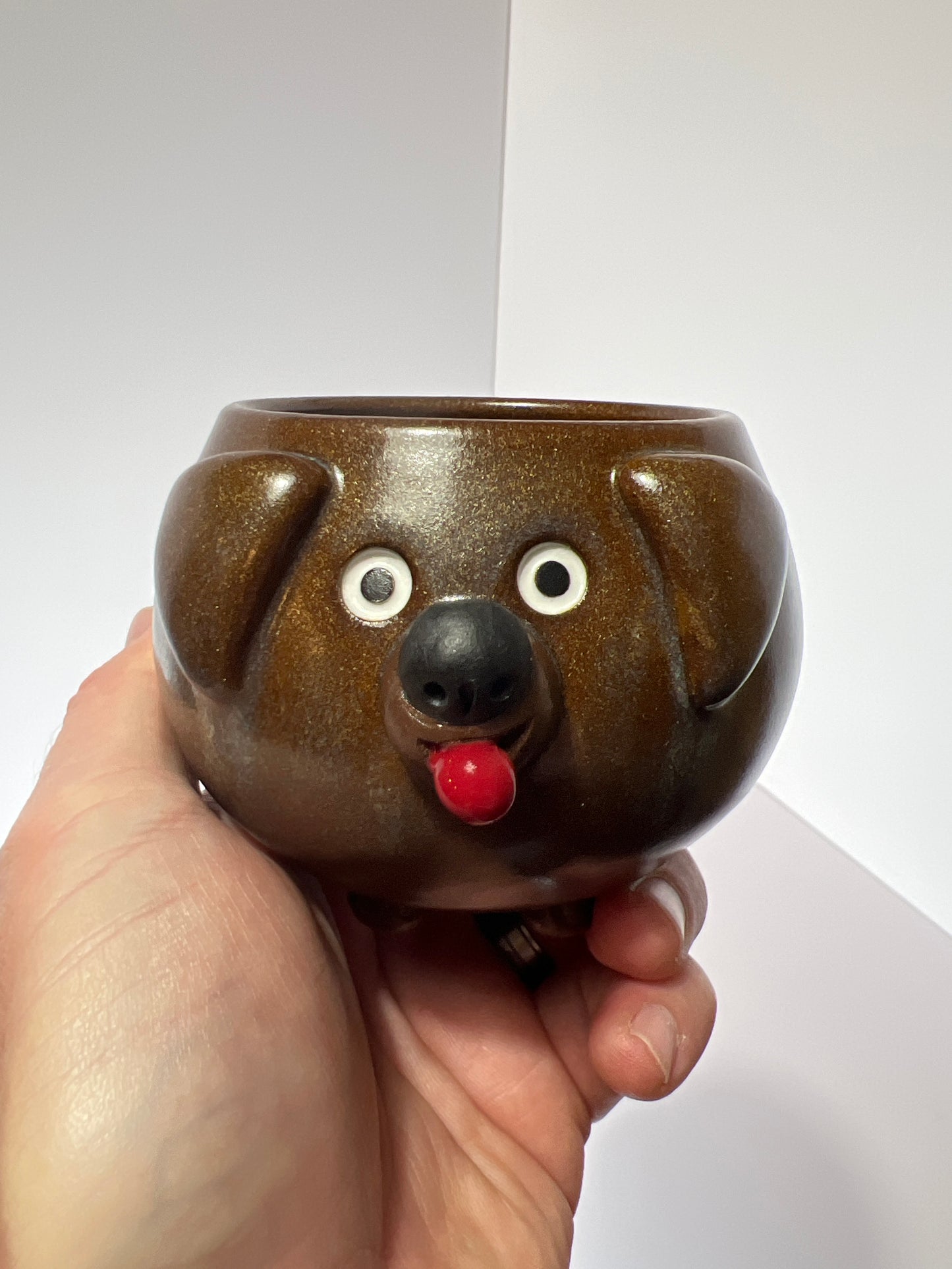 Rock Dogs Planter w/ drip hole - Iron Lustre