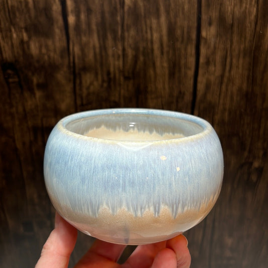 Planter w/ drain hole | ROCK HOME Waterfall Collection | SPECIAL EDITION