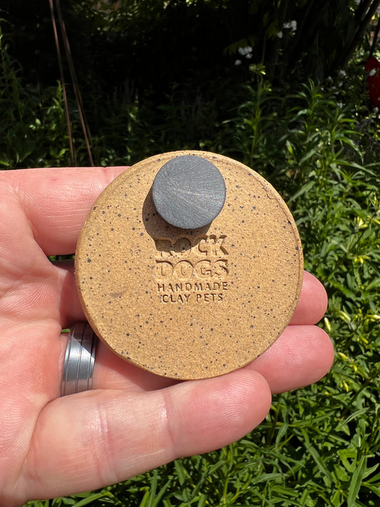 Handmade Rock Dogs Magnet - Black